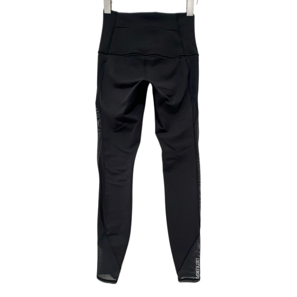 Lululemon Full Leggings with Mesh Pockets in Black Size 4